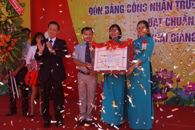 MỘT VÀI HÌNH ẢNH TRONG LỄ ĐÓN BẰNG CÔNG NHẬN TRƯỜNG TIỂU HỌC ĐẠT CHUẨN QUỐC GIA VÀ KHAI GIẢNG NĂM HỌC 2018 – 2019